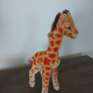Sweet Steiff Giraffe